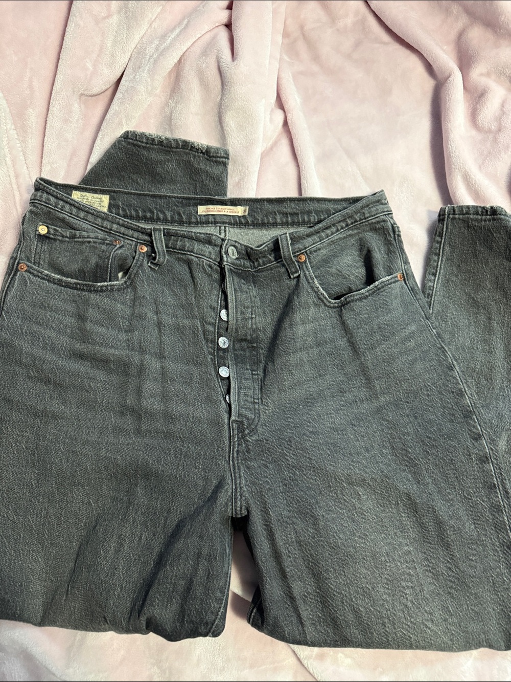 Levi's High-Rise Button-Fly Jeans - Charcoal Black